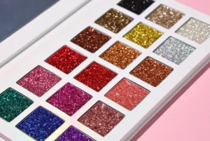 18 Shades Full Glitter Eyeshadow Palette, Highly Pigmented Shimmer Eye Makeup to Create Charming Eye Looks