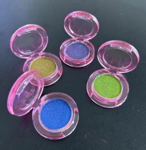 Chameleon Iridescent Diamond Shimmer Eyeshadow Highlighter for Eye and Facial Brightening Cosmetics